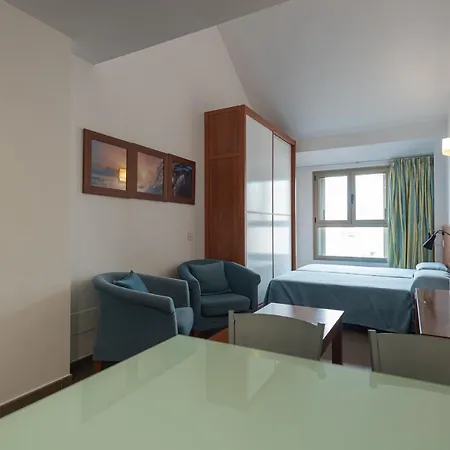 Apartment Studio 2 Min Walk Las Canteras Beach - Workspace