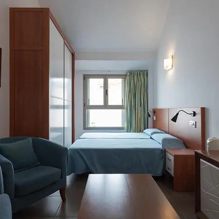Studio 2 Min Walk Las Canteras Beach - Workspace Apartment Las Palmas de Gran Canaria